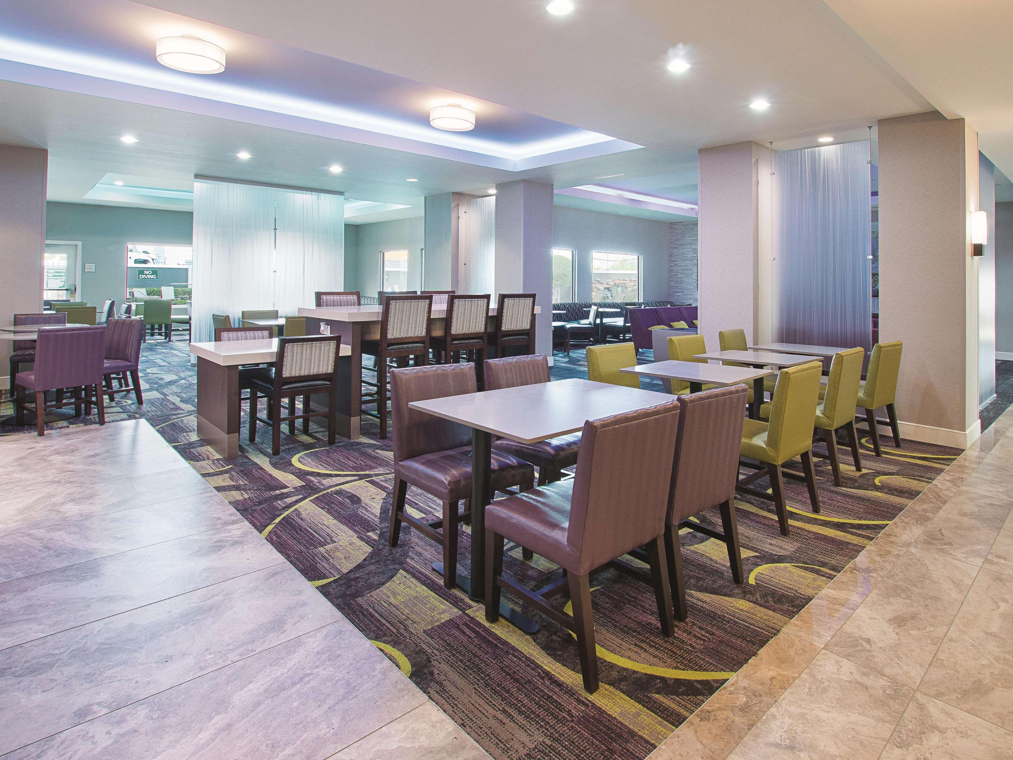 La Quinta By Wyndham Arlington North 6 Flags Dr Otel Dış mekan fotoğraf