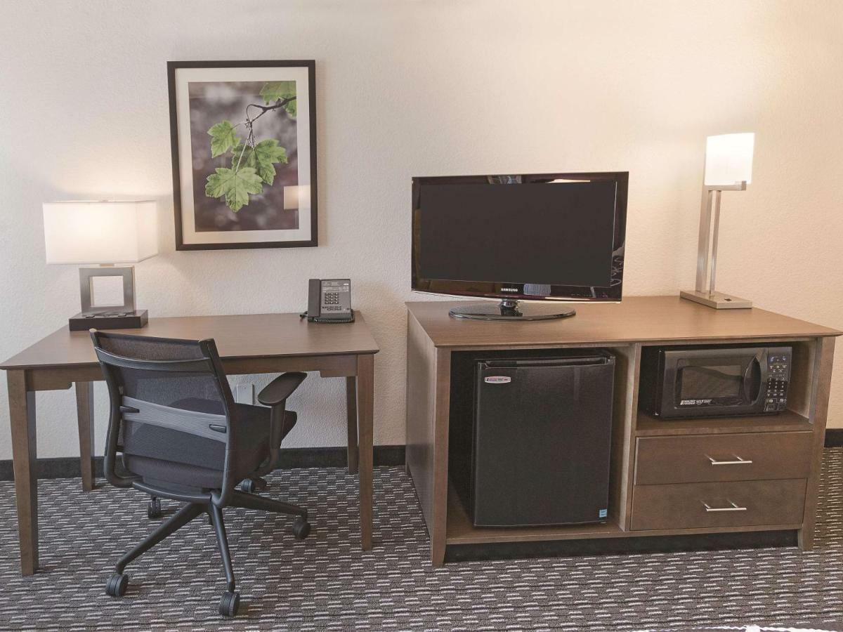 La Quinta By Wyndham Arlington North 6 Flags Dr Otel Dış mekan fotoğraf